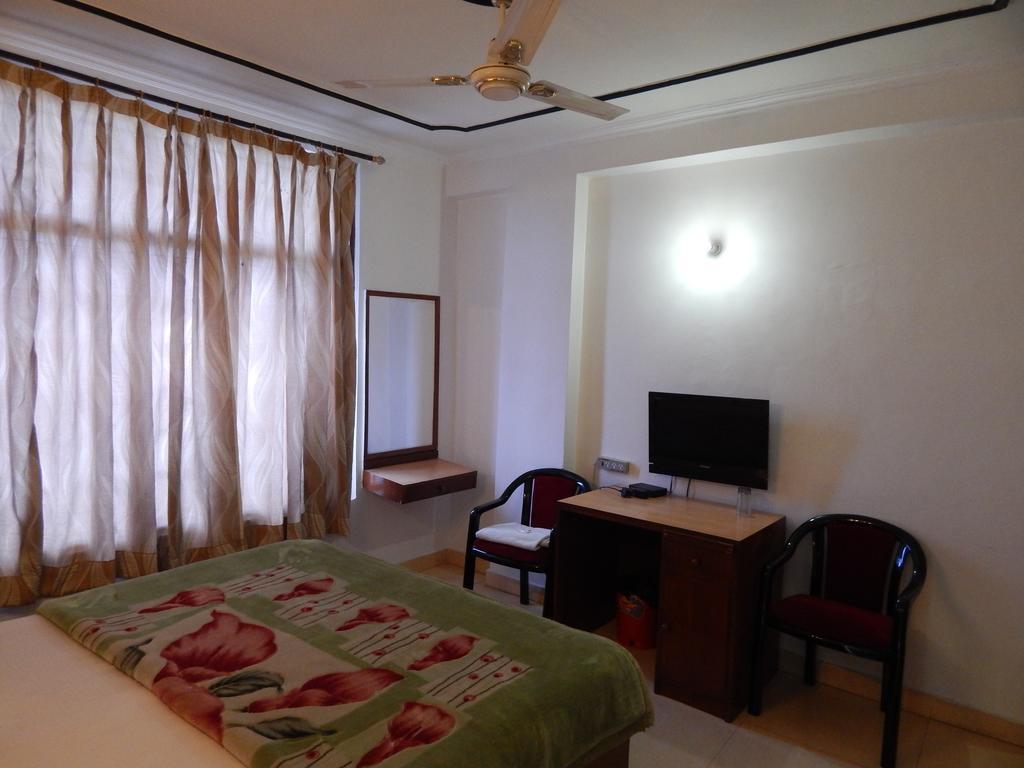 Airport Hotel Paradise International 新德里 客房 照片