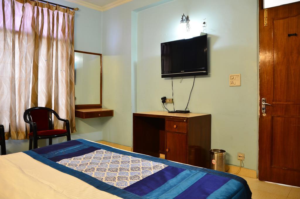 Airport Hotel Paradise International 新德里 外观 照片