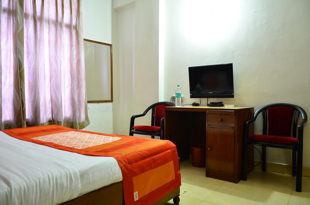 Airport Hotel Paradise International 新德里 外观 照片