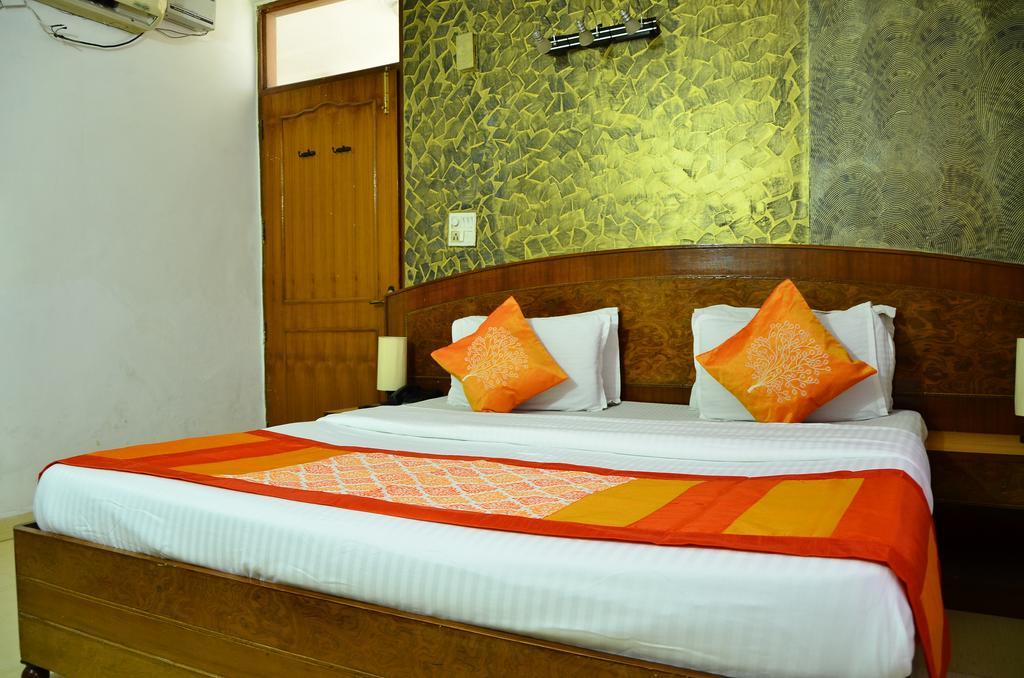 Airport Hotel Paradise International 新德里 客房 照片