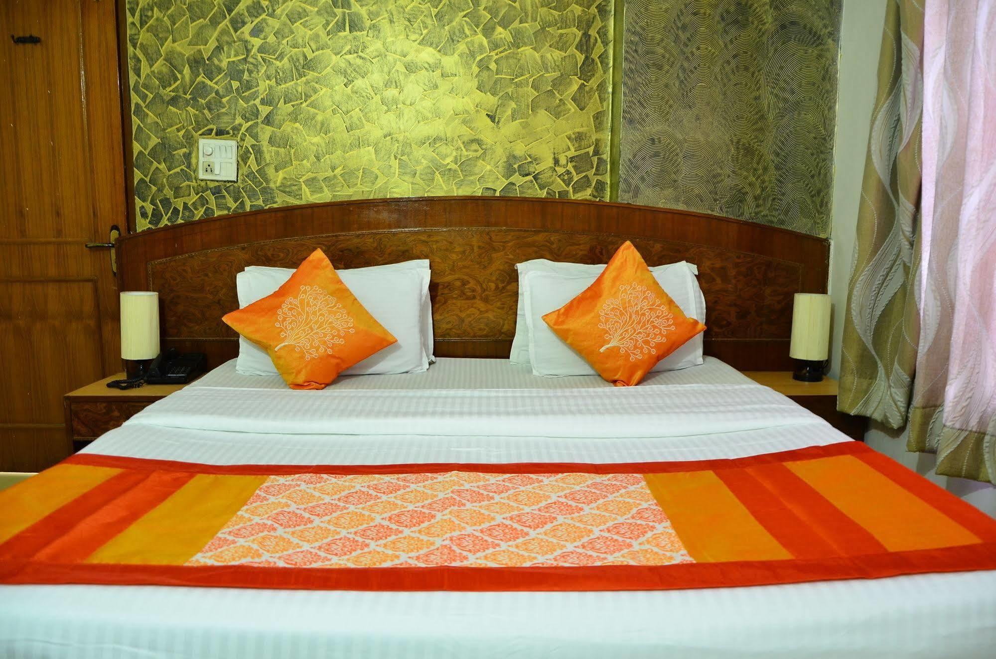 Airport Hotel Paradise International 新德里 外观 照片